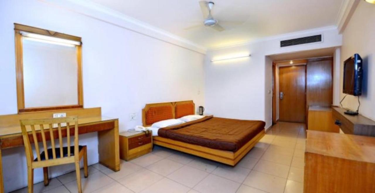 Hotel Shelter Gwalior Eksteriør billede